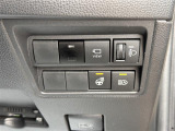 【ステアリングヒーター】冬場の寒い日に手がかじかみながら運転するのはツライですよね。でも、これがあれば安心です!ハンドルのグリップ部がじわっと暖かくなって心までポカポカします。