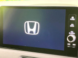 【9インチ ホンダコネクトディスプレイ】視認性の高い大画面ディスプレイでナビの使用や、お持ちのスマートフォンと連携したbluetoothでの音楽再生が可能です♪
