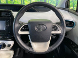 【純正革巻きステアリング】上質な革を使用することで、手にしっかり馴染みとても運転しやすいハンドルです♪