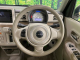 【純正革巻きステアリング】上質な革を使用することで、手にしっかり馴染みとても運転しやすいハンドルです♪