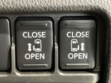 【両側パワースライドドア】スマートキーや運転席のスイッチで後席両側スライドドアの開閉が可能♪電動だから力を入れてドアを開ける必要が無く、小さなお子様でも簡単に開け閉めでき快適です♪