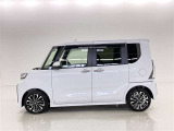 両側パワースライドドア付きだから、狭い駐車スペースなどでの 乗り降りラクラク!小さなお子さまのいるご家庭には嬉しい装備。