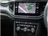 VW純正インフォティメントシステム「DiscoverPro」大変使いやすいタッチパネル型ナビゲーションでETC2.0とバックカメラが付いています。