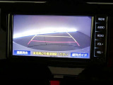 バックガイドモニターで、後方を確認しながら安心して駐車することができます。運転初心者も熟練者も必須の機能ですよ!