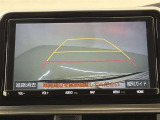 バックガイドモニターで、後方を確認しながら安心して駐車することができます。運転初心者も熟練者も必須の機能ですよ!
