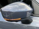 RCTA機能付BSM RCATは後退する時左右後方に接近した車両を検知して警告、BSMは後方から接近する車両の存在を知らせ、車線変更時の後方確認を支援するシステムです。