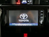 純正ナビを装備。タッチパネル式で使いやすく、お出かけもラクラクです。