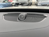 【Bowers & Wilkins】ボルボのプレミアムオーディオ。車内空間という特殊な環境に100年以上の伝統を持つイェーテボリ交響楽団の音響を再現した「コンサートモード」を搭載。
