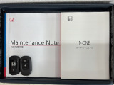 スマートキーは鍵をバッグに入れたままでもドアロックの開閉やエンジンのON・OFFができます。夜間や雨の日も鍵を探さなくて良いので便利です。