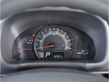 【明るく見やすいメーター】視認性が良く明るく見やすいメーター。運転者にとって見やすいメーターは運転していても疲れないですよね。