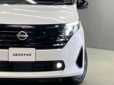 【ハイビームアシスト】先行車または対向車や周囲の明るさなどに応じ、自動的にハイビーム(上向き)とロービーム(下向き)を切り替えます!