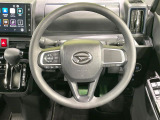 【ステアリングスイッチ】運転中、前方から目線をそらすことなく、オーディオ等の操作が可能な便利機能!安心&快適なドライブを演出してくれます♪