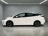 プリウス 1.8 A ツーリングセレクション E-Four 4WD 