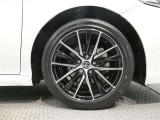 235/45R18です
