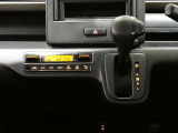 エアコン装備の車両です。