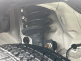 お車を安心してお乗りいただく為には、足回りの定期点検が欠かせません。サービスサポート(有償保証)では無料点検もご提供しており、安心のカーライフをお過ごしいただけるサポート体制が整っています。