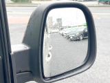 ●ブラインドアシストセンサー:視角からの車を感知し、ドライバーが車線変更を行う際に、警告音と共に注意を促してくれる安全支援機能です!