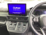 【eコンスイッチ】低燃費運転をサポートするECONモード。スイッチをONすると、エンジンやトランスミッション、A/Cなどを協調制御し、燃費の向上に貢献。エコドライブの効果を高めます。