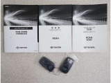 キーを取り出さずにドアを施錠&解錠。クルマの始動も可能です。