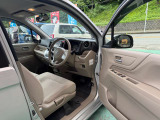 運転席廻り