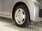 認定中古車では、厳しいHonda認定基準をクリアした厳選されたHonda認定中古車のみ、取り扱っております。「ご購入前の安心」「納車後の信頼」を車両と一緒に提供しております。