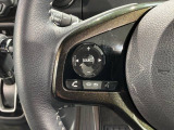 ステアリングにオーディオ操作スイッチが付いています。オーディオ画面に直接タッチしなくても操作が出来ますので、運転に集中できます。