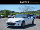 中古車専門再生工場にて熟練専任スタッフが丁寧に清掃、仕上げを実施しております。また、お客様に安心してご検討いただける様、公取協が定める基準に基づき車両検査を実施し、車両状態評価証を発行しております。