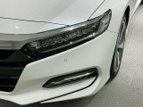 LEDヘッドライトは、点灯の瞬間から最大光量を発揮し、突然暗くなるトンネルなどでの安定感を高めます。