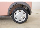 純正14インチスチールホイルでフルキャップです。タイヤサイズは155/65R14になります!