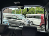 前だけではなく後方にもドライブレコーダーが装備されています!