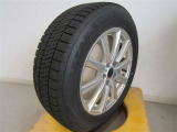 R6年式冬タイヤ215/60R17ブリヂストン製です。