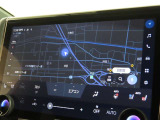 メーカー装着のディスプレイオーディオを装備しております。