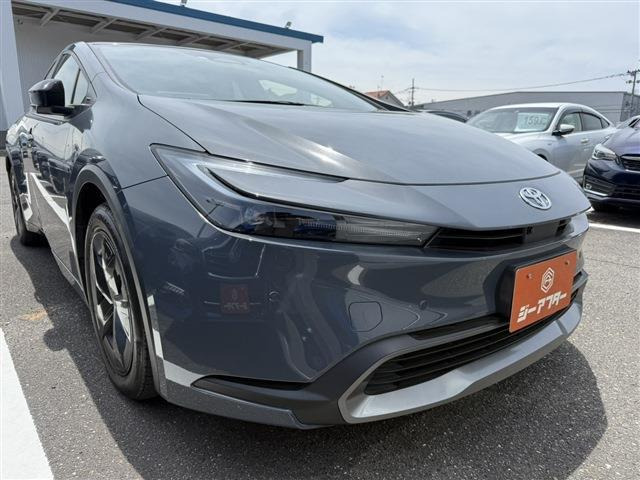 プリウス 1.8 U E-Four 4WD 禁煙車 純正8インチナビ バックカメラ