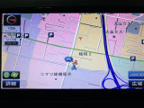 ダイハツ純正ナビゲーションを装備しています☆TVは画像がきれいなフルセグになっていて、スマホに入っている音楽もBluetoothで繋いで楽しんでいただけます☆