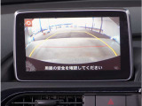 【バックカメラ】駐車が苦手な方でも安心してお乗りいただけます。リバース連動で画面が切り替わるのでとっても便利です。今や後方確認の必須アイテムですよね。