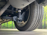 お車を安心してお乗りいただく為には、足回りの定期点検が欠かせません。サービスサポート(有償保証)では無料点検もご提供しており、安心のカーライフをお過ごしいただけるサポート体制が整っています。