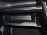 当店は大型整備工場も併設しております。購入後の車検やオイル交換などメンテナンスはもちろん、アフターサービスは当店にお任せください!