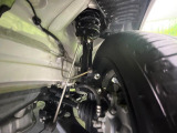 お車を安心してお乗りいただく為には、足回りの定期点検が欠かせません。サービスサポート(有償保証)では無料点検もご提供しており、安心のカーライフをお過ごしいただけるサポート体制が整っています。