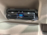 いまや快適なカーライフに欠かせないETCが付いています。