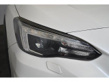LEDヘッドライトで夜間の運転も安心です