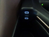 【USB給電】今では当たり前のUSB給電ソケットがついております。 スマホやデジカメなど出先や災害時の充電も可能です♪