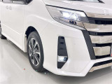フォグランプ装着車です。暗い夜道の車両前方を明るく照らします