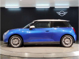 気密性の高いMINIは外観のかわいらしさとは裏腹に、外の雑音を遮り、高級感のある快適なドライブをお楽しみいただけます。