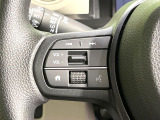 【ステアリングスイッチ】運転中、前方から目線をそらすことなく、オーディオ等の操作が可能な便利機能!安心&快適なドライブを演出してくれます♪