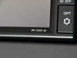 日産純正ナビゲーションのMJ120D-Wが付いています。
