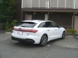 遠方へのご納車も承っております。 ご納車後は最寄のアウディ正規ディーラーで点検整備や保証修理が受けられます。