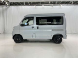色は人気のブライトシルバーです。