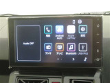 スマートフォン連携機能を搭載した純正ディスプレイオーディオが付いています。