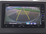 バックモニター付きで、車庫入れやバック時の後方確認をサポート。