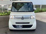 スライドドアなら狭い駐車場でもドアをぶつける心配がありません。ステップが低く乗り降りもしやすいです。